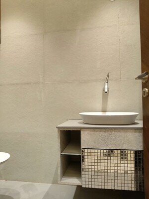 Furnished Amenities in 3 BHK Builder Floor at DLF Atria, Dlf Phase ii – for Rent