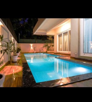 Swimming Pool in 4 BHK Villa at Assagao – for Rent