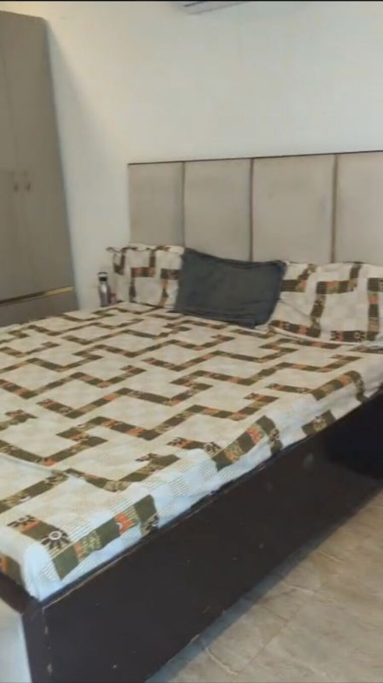 Bedroom, sector 89 3 Bedroom 150 Sq.Yd. Builder Floor In Sector 89 Faridabad 10210190