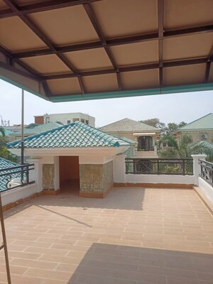 6 BHK Villa – Exterior View View at Tellapur - for Rent