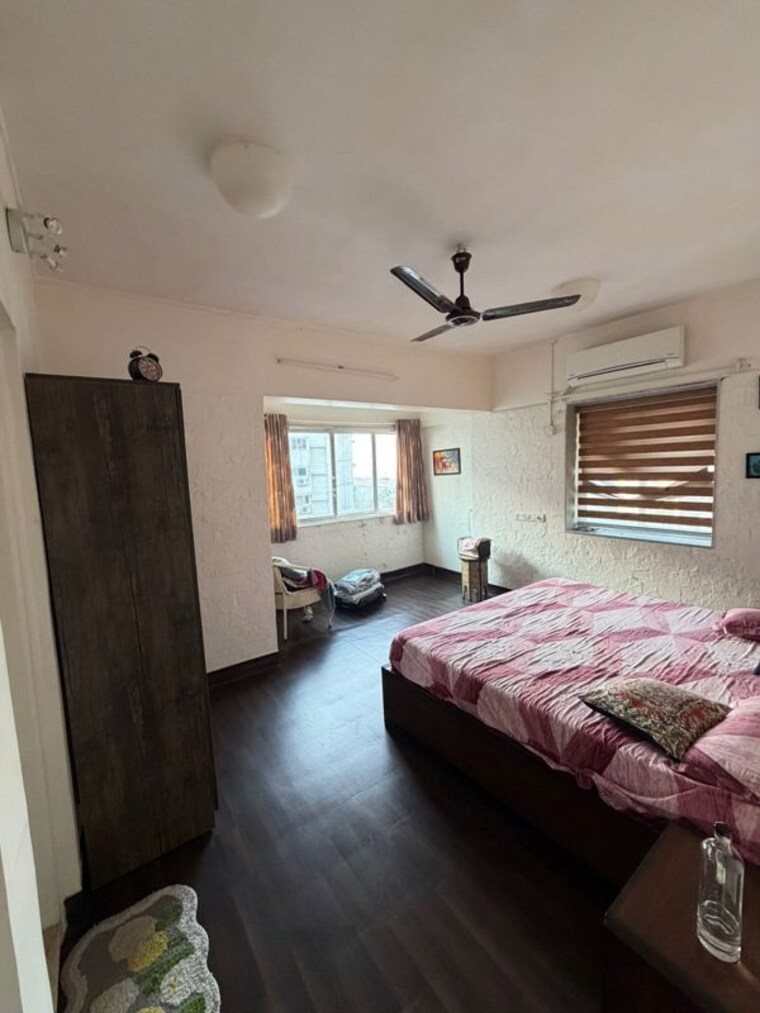 Bedroom, bandra west 3 Bedroom 1100 Sq.Ft. Apartment In Bandra West Mumbai 10210189