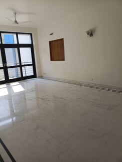 6 BHK + Pooja Room,Servant Room,Study Room,Extra Room Independent House For Sale in New Friends Colony