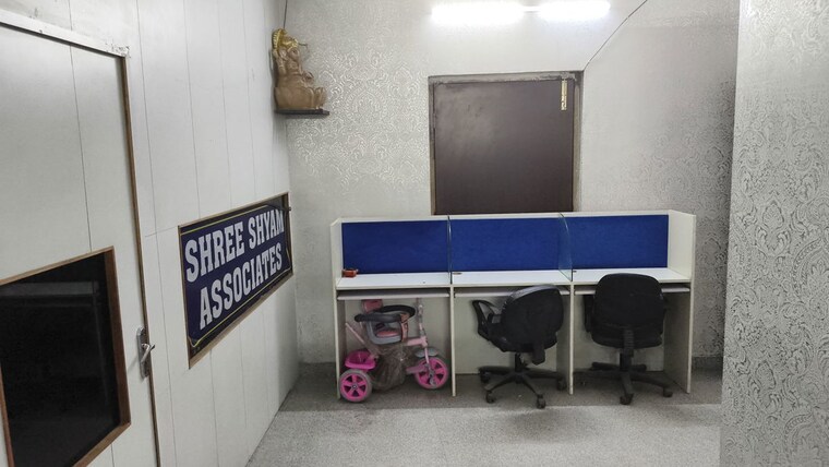 Team Area, tagore garden Commercial Office Space 150 Sq.Yd. In Tagore Garden Delhi 10210511