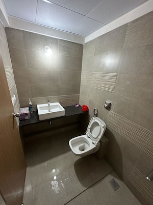 Bathroom in 3 BHK Apartment at Supreme Estia Phase 1, Baner – for Rent