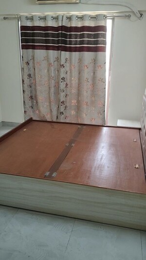 Room in 2 BHK Apartment at Spenta Palazzio, Sakinaka – for Sale