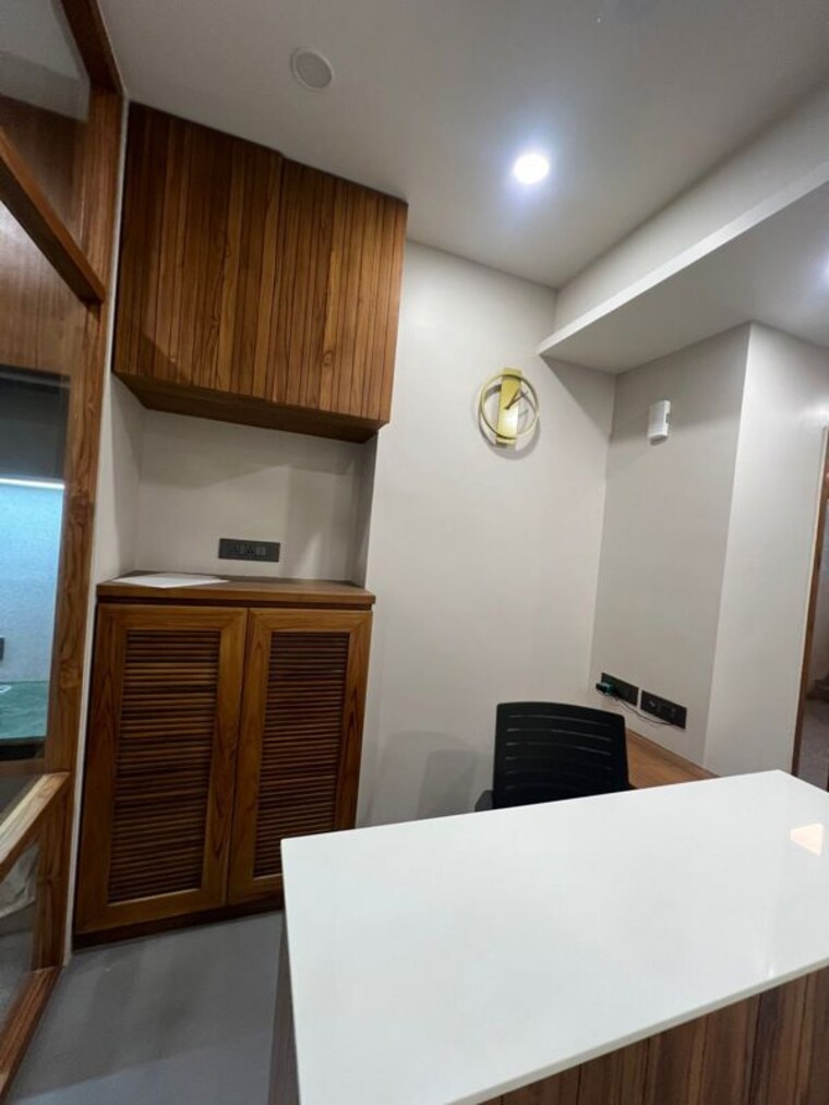 undefined, aaron-spectra Commercial Office Space 1361 Sq.Ft. In Bodakdev Ahmedabad 10210609