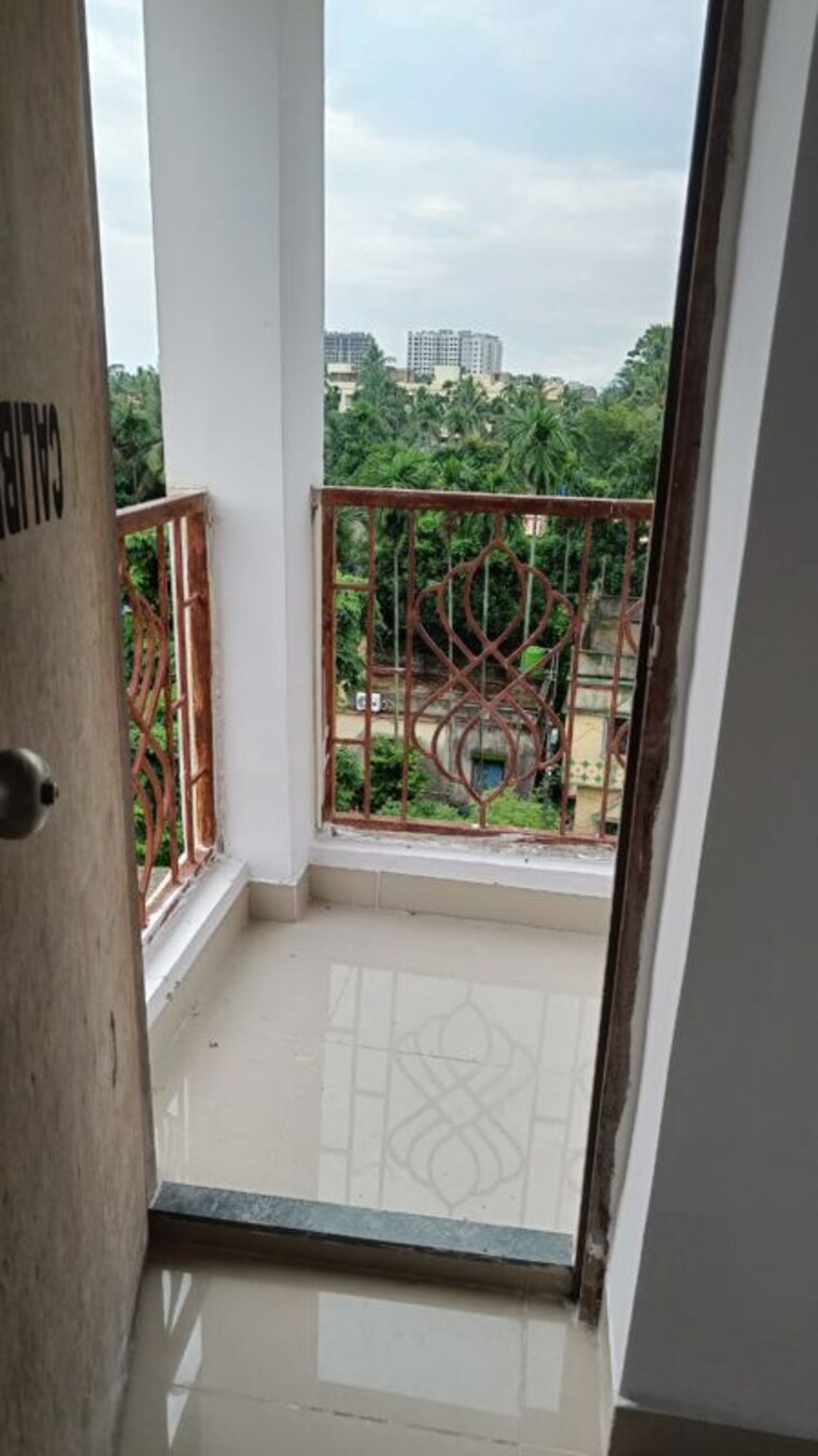 Balcony, rekjuani 2 Bedroom 754 Sq.Ft. Apartment In Rekjuani Kolkata 10210629
