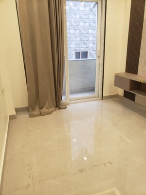 1 BHK Builder Floor For Rent in Janakpuri