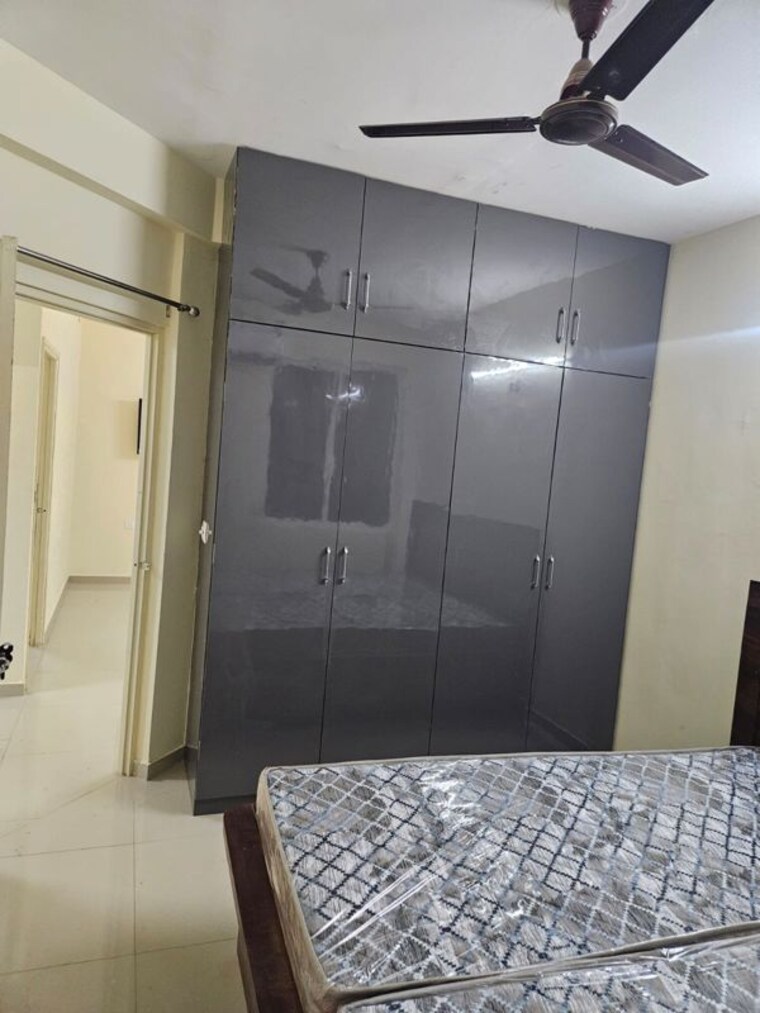 Bathroom, pyramid-altia 3 Bedroom 700 Sq.Ft. Apartment In Sector 70 Gurgaon 10210827