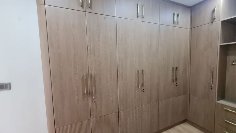 Bathroom, sobha-international-city-phase-1 5 Bedroom 500 Sq.Yd. Villa In Sector 109 Gurgaon 10210620