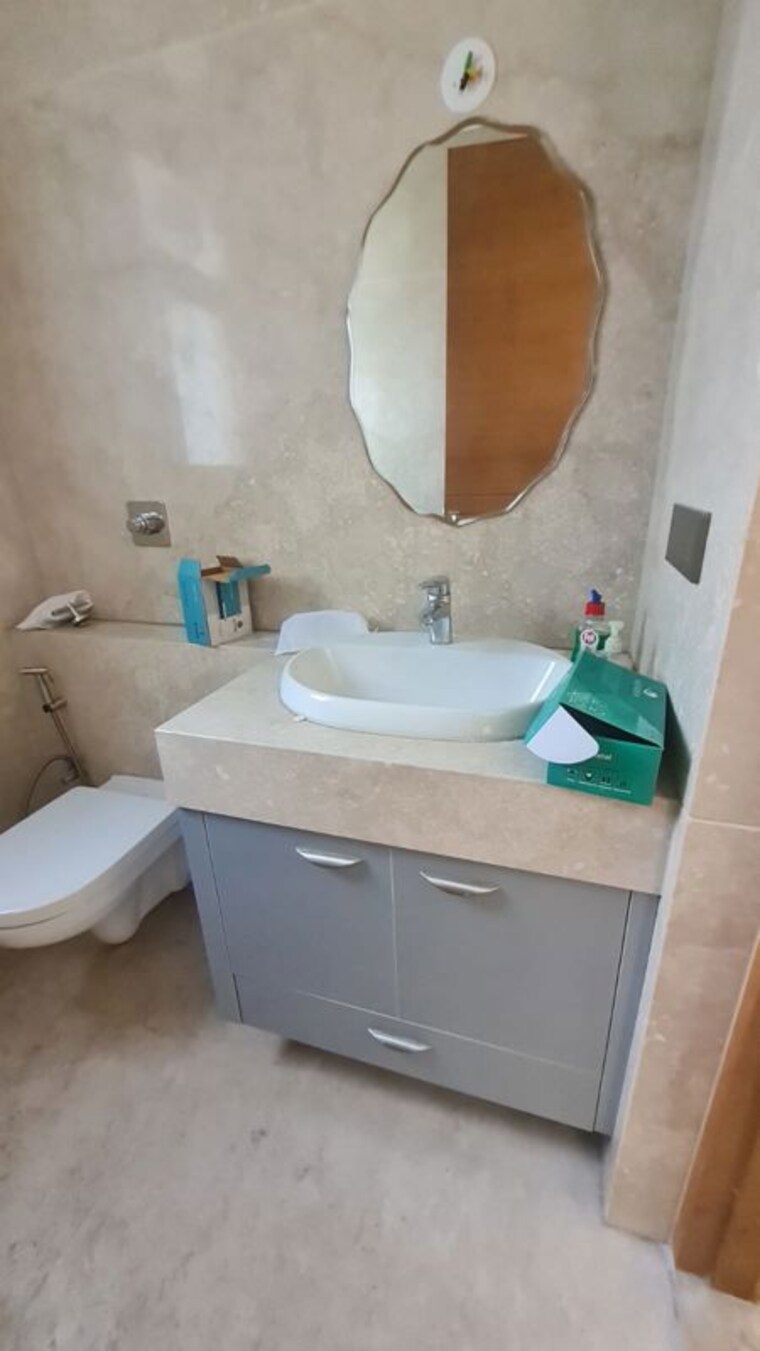 Bathroom, sobha-international-city-phase-1 5 Bedroom 500 Sq.Yd. Villa In Sector 109 Gurgaon 10210620
