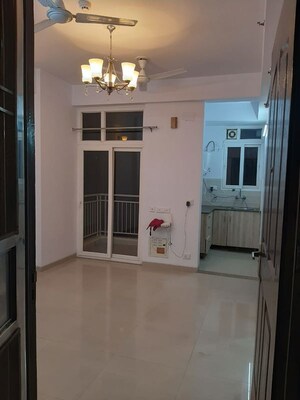 Room in 1 BHK Apartment at Rishabh Cloud Habitate9 Towers, Vaishali Sector 9 – for Rent
