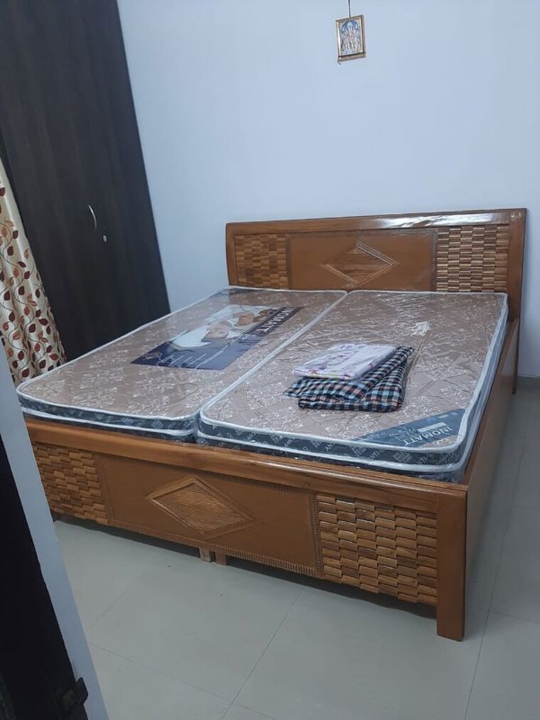 Bedroom, rishabh-cloud-habitate9-towers 1 Bedroom 550 Sq.Ft. Apartment In Vaishali Sector 9 Ghaziabad 10210866