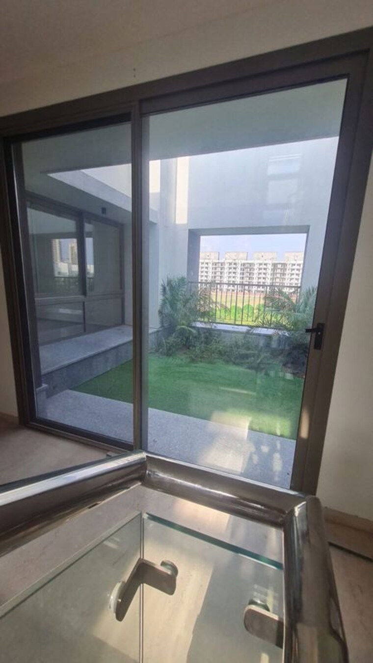 Room, sobha-international-city-presidential-villa 5 Bedroom 500 Sq.Yd. Villa In Sector 109 Gurgaon 10210879