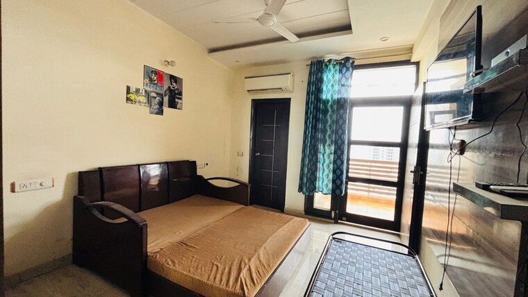 Bedroom, dhakoli 3 Bedroom 145 Sq.Yd. Builder Floor In Dhakoli Zirakpur 10210984