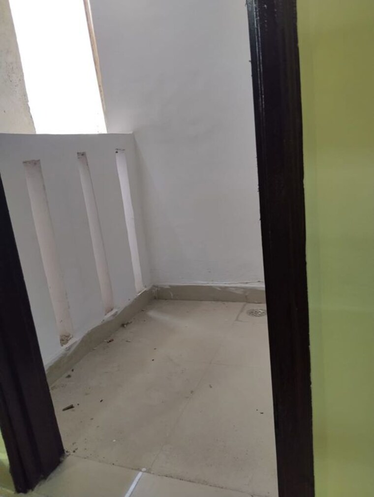 Room, neb sarai 1 RK 450 Sq.Ft. Builder Floor In Neb Sarai Delhi 10211005