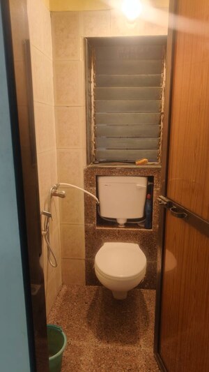 1 BHK Apartment For Rent in Thakur Gayatri Satsang, Kandivali East