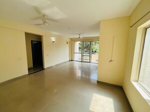 3.5 BHK Apartment For Rent in Unitech Nirvana Country Cedar Crest, Sector 50