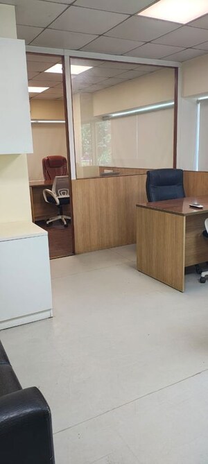 Room in 1 BHK Apartment at Worli – for Rent