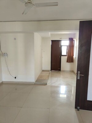 Bathroom in 4 BHK Apartment at The Mount View CGHS, Sector 45 – for Sale