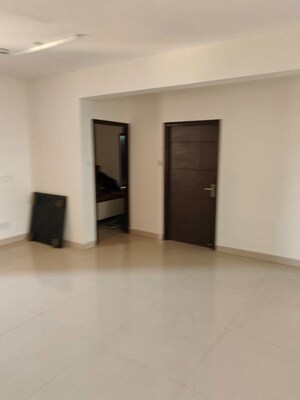 Room in 4 BHK Apartment at The Mount View CGHS, Sector 45 – for Sale