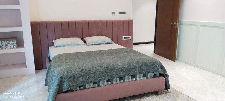 Bedroom, jayabheri-the-peaks 4 Bedroom 4690 Sq.Ft. Apartment In Narsingi Hyderabad 10211158