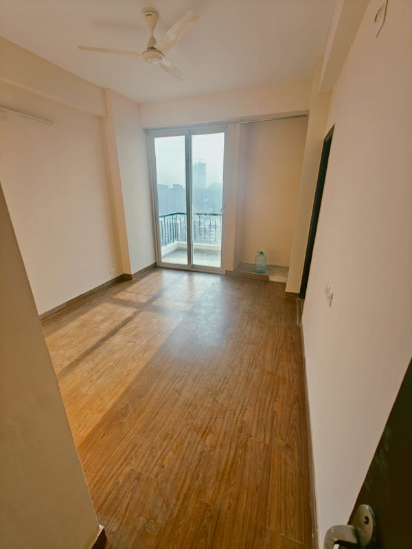 2 BHK Apartment For Sale in Amrapali Dream Valley