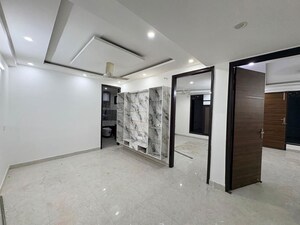 Room in 3 BHK Builder Floor at Ansal Plaza Sector-23, Sector 23 – for Rent