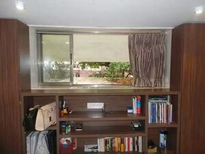 Furnished Amenities in 1 BHK Apartment at Worli – for Rent