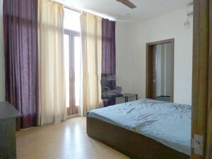 Master Bedroom in 3 BHK Apartment at Belvalkar Kalpak CHS, Dahanukar Colony – for Rent