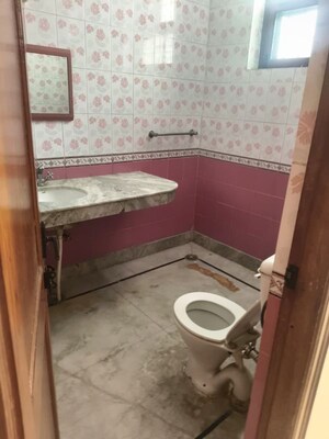Bathroom in 2 BHK Builder Floor at Ansal Plaza Sector-23, Sector 23 – for Rent