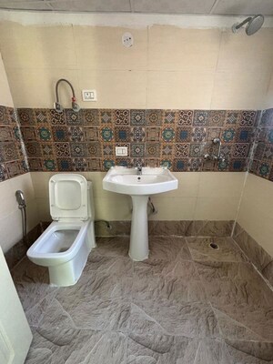 Team Area in 2 BHK Apartment at Migsun Twiinz, Eta Ii Greater Noida – for Sale