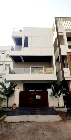 Master Bedroom in 3 BHK Villa at Alwal – for Sale