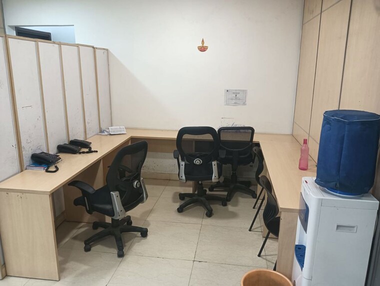 Team Area, sector 16 Commercial Office Space 400 Sq.Ft. In Sector 16 Noida 10211404