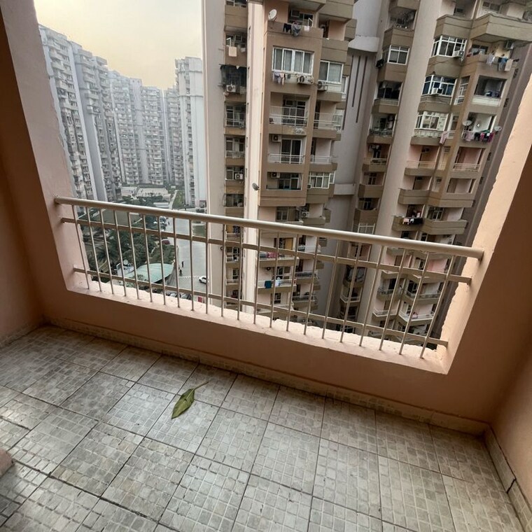 Balcony, supertech-cape-town 2 Bedroom 955 Sq.Ft. Apartment In Sector 74 Noida 10211427