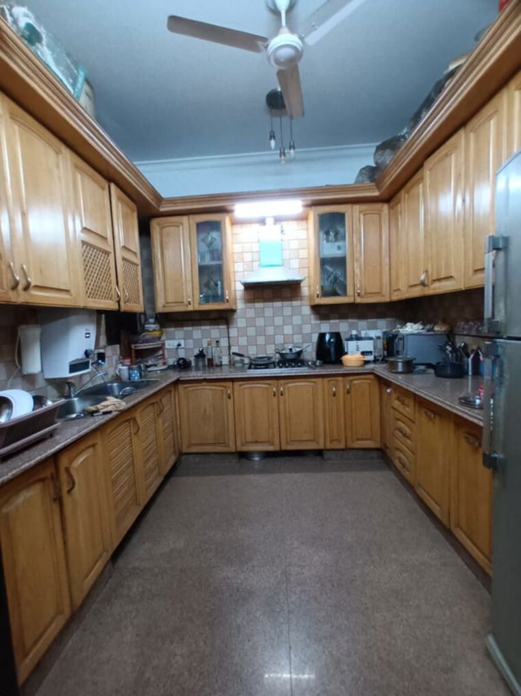 Kitchen, dlf-queens-court 3 Bedroom 265 Sq.Yd. Apartment In Greater Kailash ii Delhi 10211438