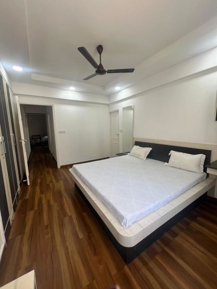 Kitchen, hiranandani-estate-queens 2 Bedroom 900 Sq.Ft. Apartment In Ghodbunder Road Thane 10211435