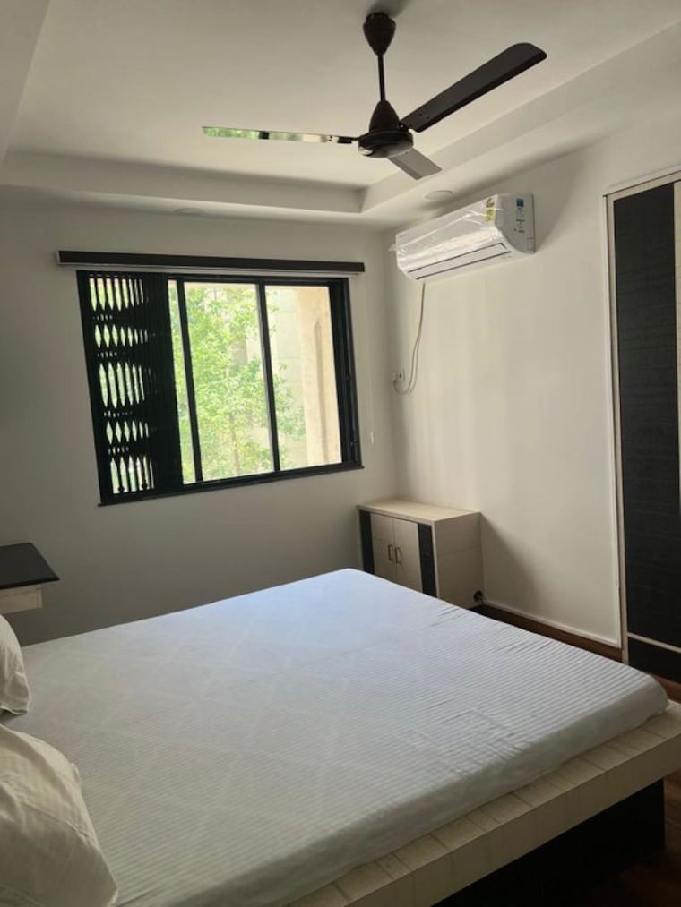 Bedroom, hiranandani-estate-queens 2 Bedroom 900 Sq.Ft. Apartment In Ghodbunder Road Thane 10211435