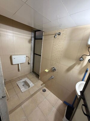 Bathroom in 2 BHK Apartment at Highland Annex, Majiwada – for Rent