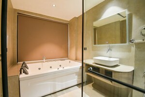 Bathroom in  Pg at Sector 28 – for Rent