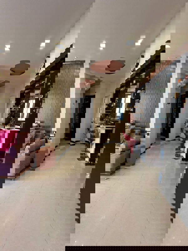 2.5 BHK 1280 Sq.Ft. Apartment in Rustomjee Pinnacle