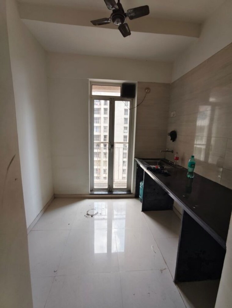 Kitchen, puraniks-mirai 1 Bedroom 4000 Sq.Ft. Apartment In Kasarvadavali Thane 10211752