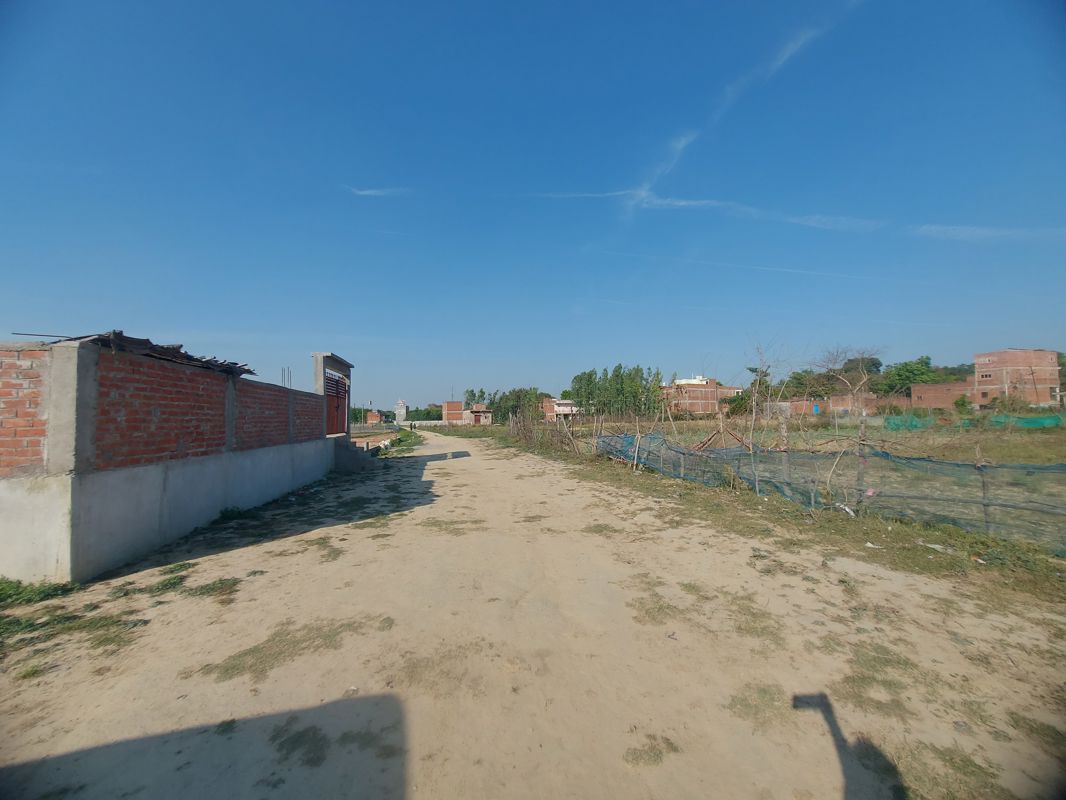 Plot For Sale in Raebareli Road