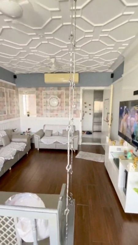 2 BHK + Servant Room Apartment For Sale in Matunga West