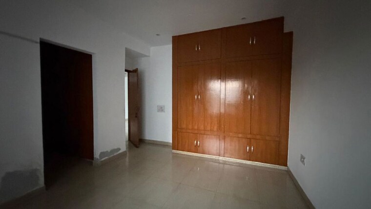 Room, sector 52 3 Bedroom 2700 Sq.Ft. Builder Floor In Sector 52 Gurgaon 10211985
