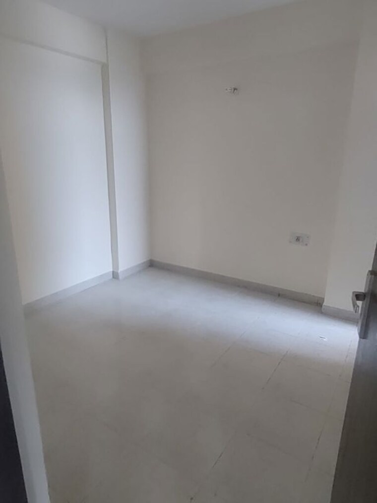 Room, raj nagar extension 3 Bedroom 850 Sq.Ft. Apartment In Raj Nagar Extension Ghaziabad 10212010