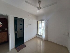 Room in 3 BHK Apartment at High Class Residency, Bavdhan – for Rent