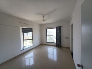 Room in 3 BHK Apartment at High Class Residency, Bavdhan – for Rent