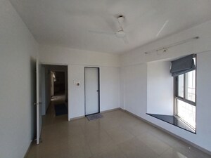 Room in 3 BHK Apartment at High Class Residency, Bavdhan – for Rent