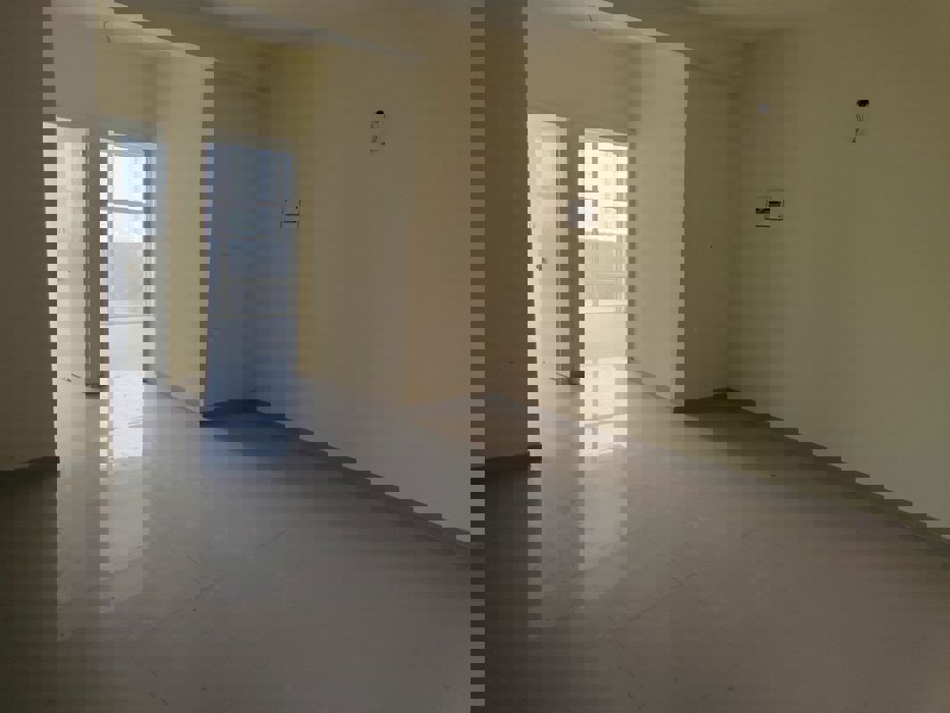 2 BHK 800 Sq.Ft. Apartment in Pyramid Midtown